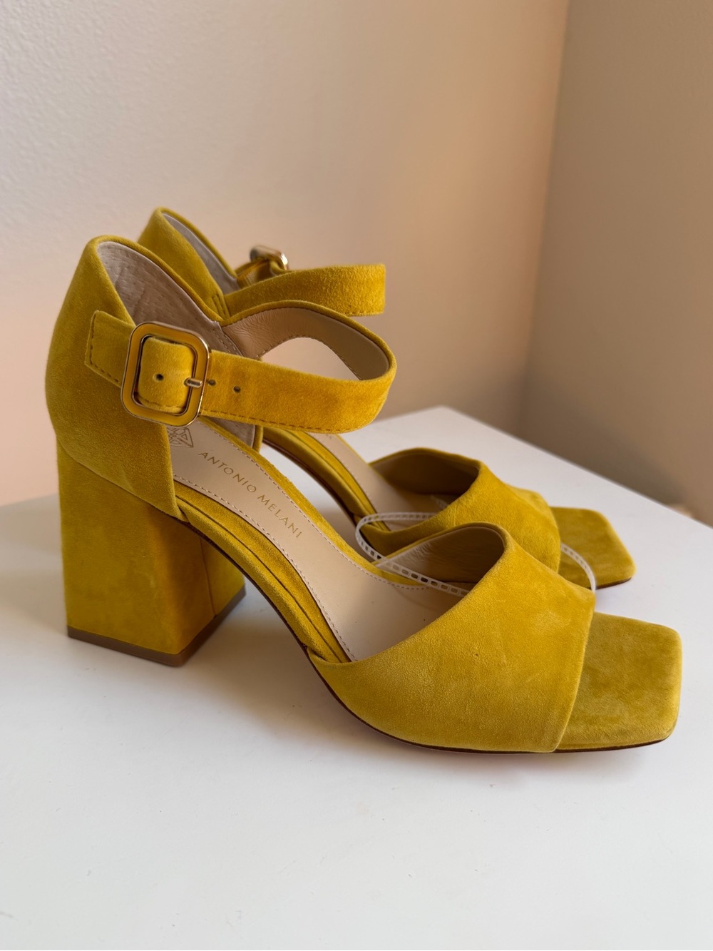 NWT Antonio Melani Audreyy Suede Block Open Toe Sandals Sz 6,5